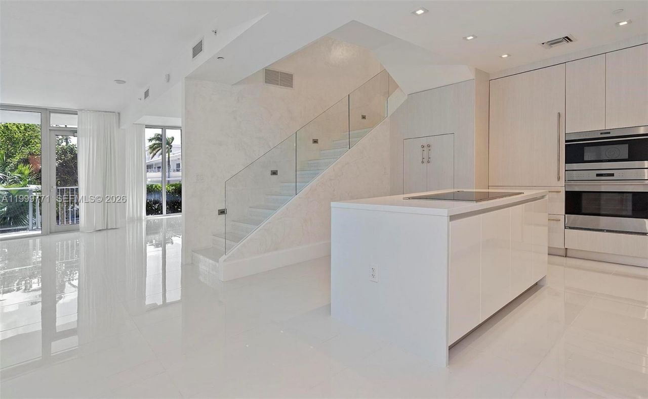 701 N Fort Lauderdale Beach Blvd, Unit TH3, Fort Lauderdale, FL 33304 Photo