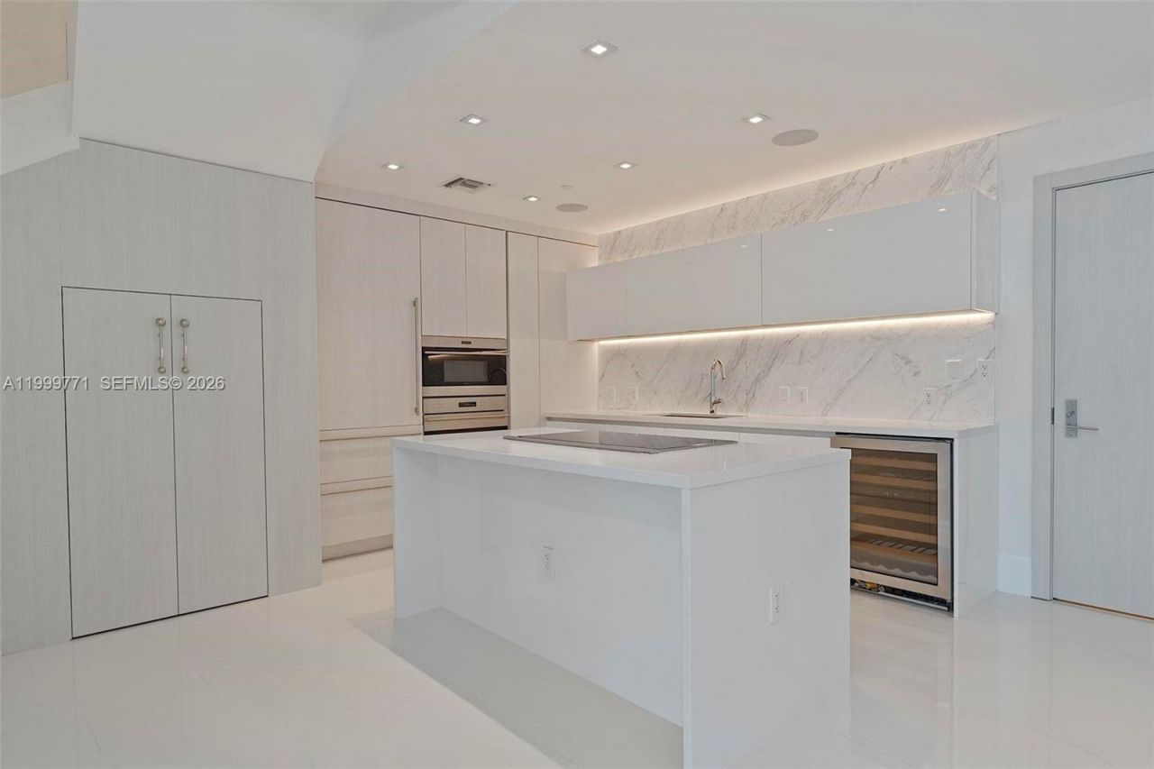 701 N Fort Lauderdale Beach Blvd, Unit TH3, Fort Lauderdale, FL 33304 Photo