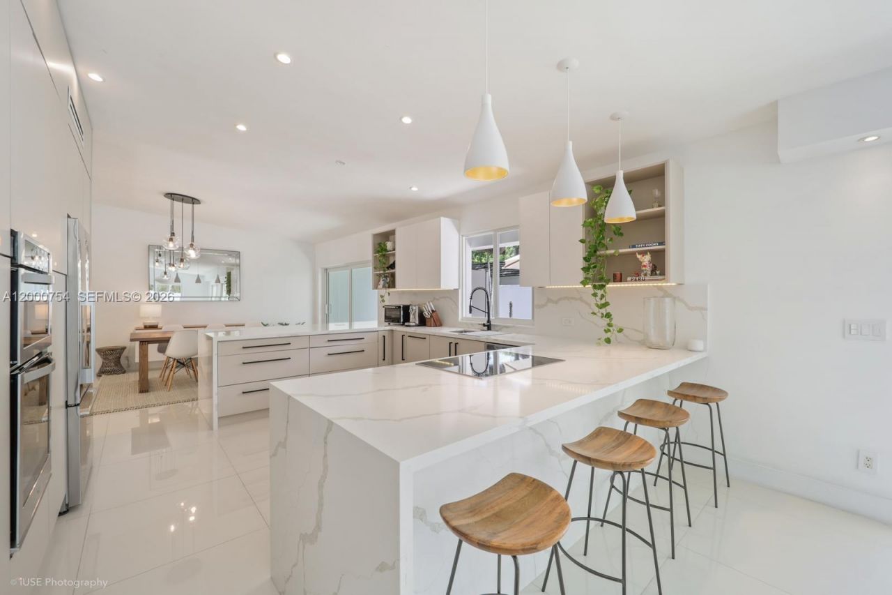 1641 Tigertail Ave, Unit N/A, Miami, FL 33133 Photo