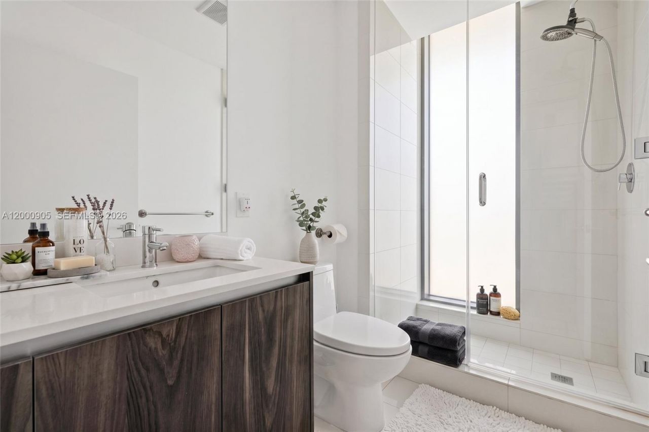 480 NE 31st St, Unit 1501, Miami, FL 33137 Photo