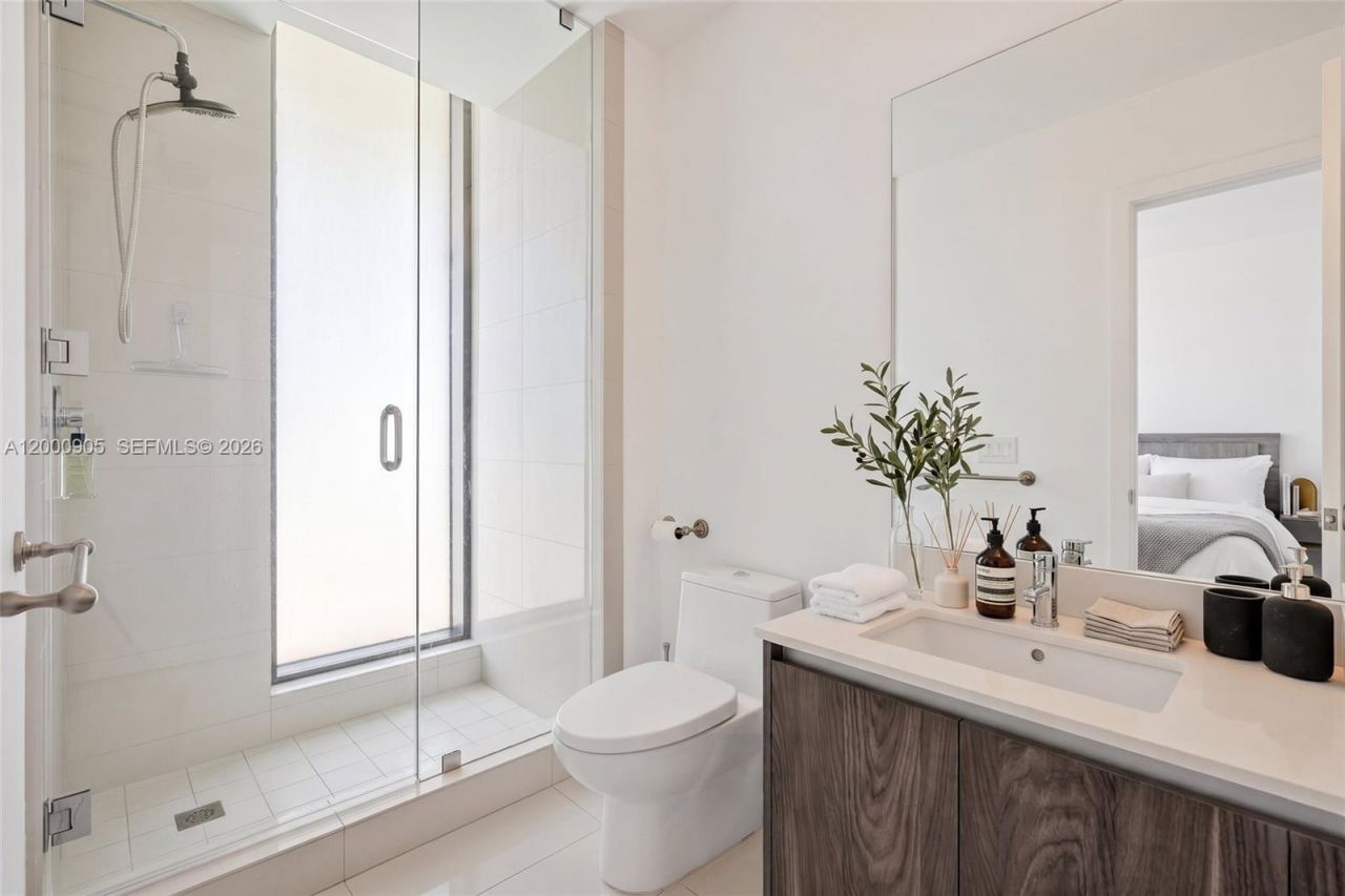 480 NE 31st St, Unit 1501, Miami, FL 33137 Photo