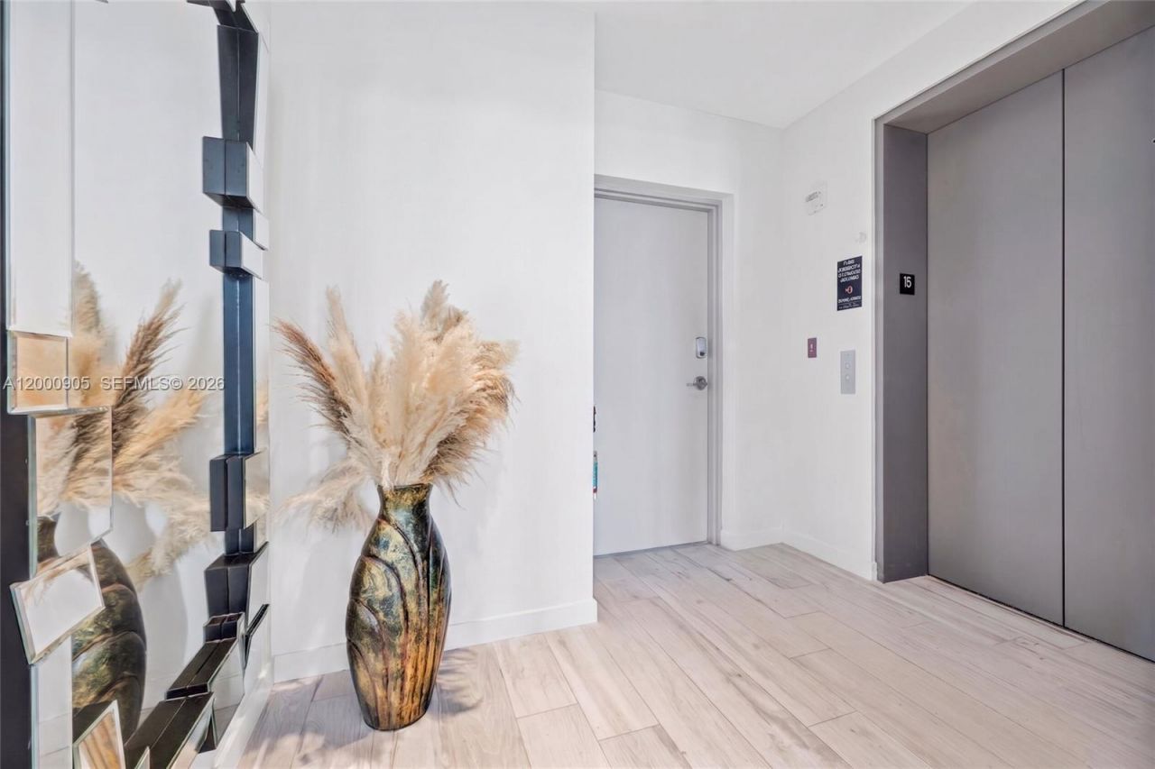 480 NE 31st St, Unit 1501, Miami, FL 33137 Photo