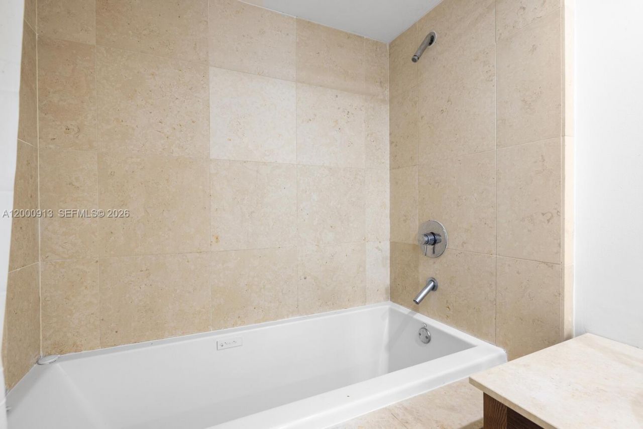 475 Brickell Ave, Unit 2611, Miami, FL 33131 Photo