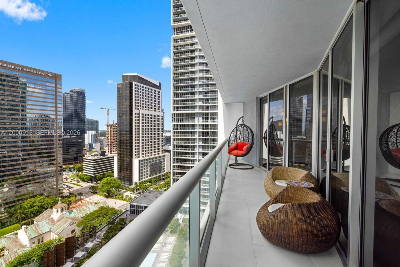 475 Brickell Ave, Unit 2611, Miami, FL 33131 Photo