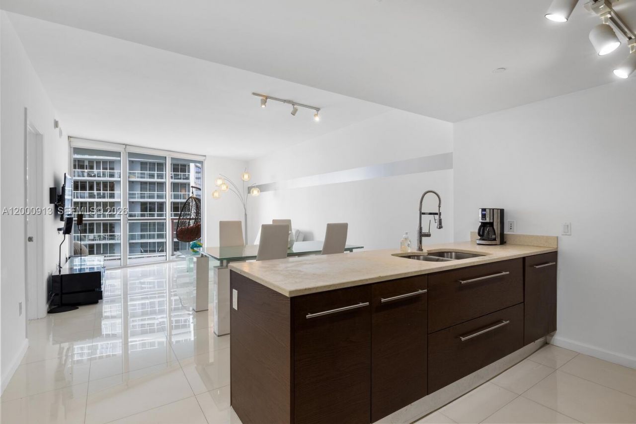 475 Brickell Ave, Unit 2611, Miami, FL 33131 Photo