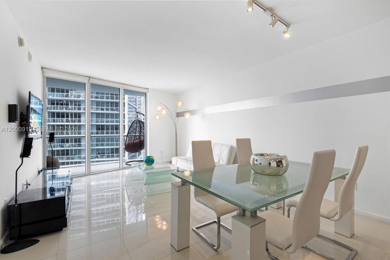 475 Brickell Ave, Unit 2611, Miami, FL 33131 Photo