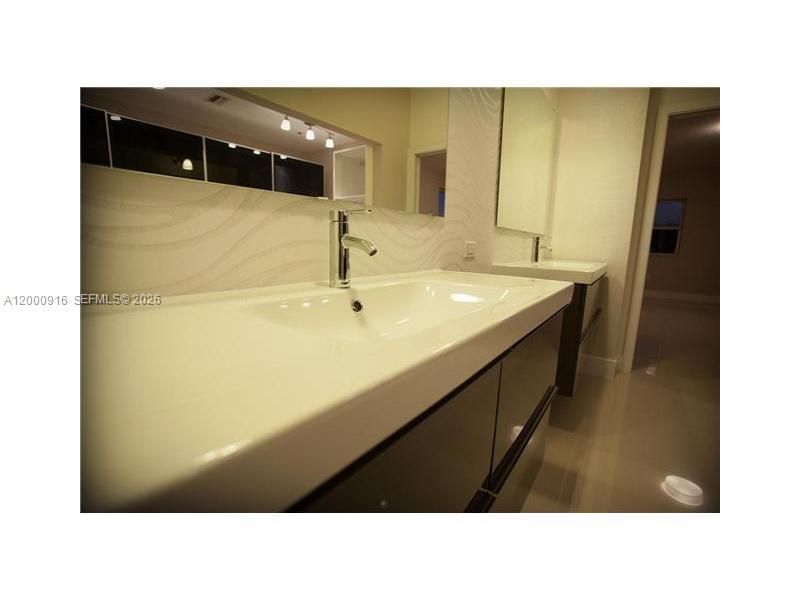 10730 NW 66 St, Unit 303, Miami, FL 33178 Photo