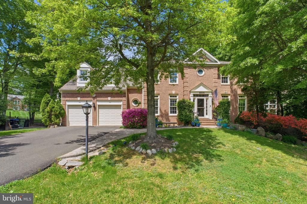 8005 Hedgewood Court, Fairfax Station, VA 22039 Main Photo