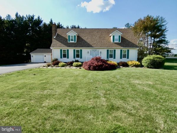 260 CLARKS CORNER ROAD, NEW CASTLE, DE 19720