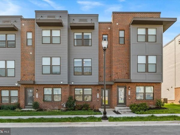 415 UNION STREET, FREDERICK, MD 21701