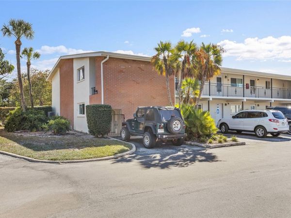 4580 OVERLOOK DRIVE NE, Unit 293, ST PETERSBURG, FL 33703
