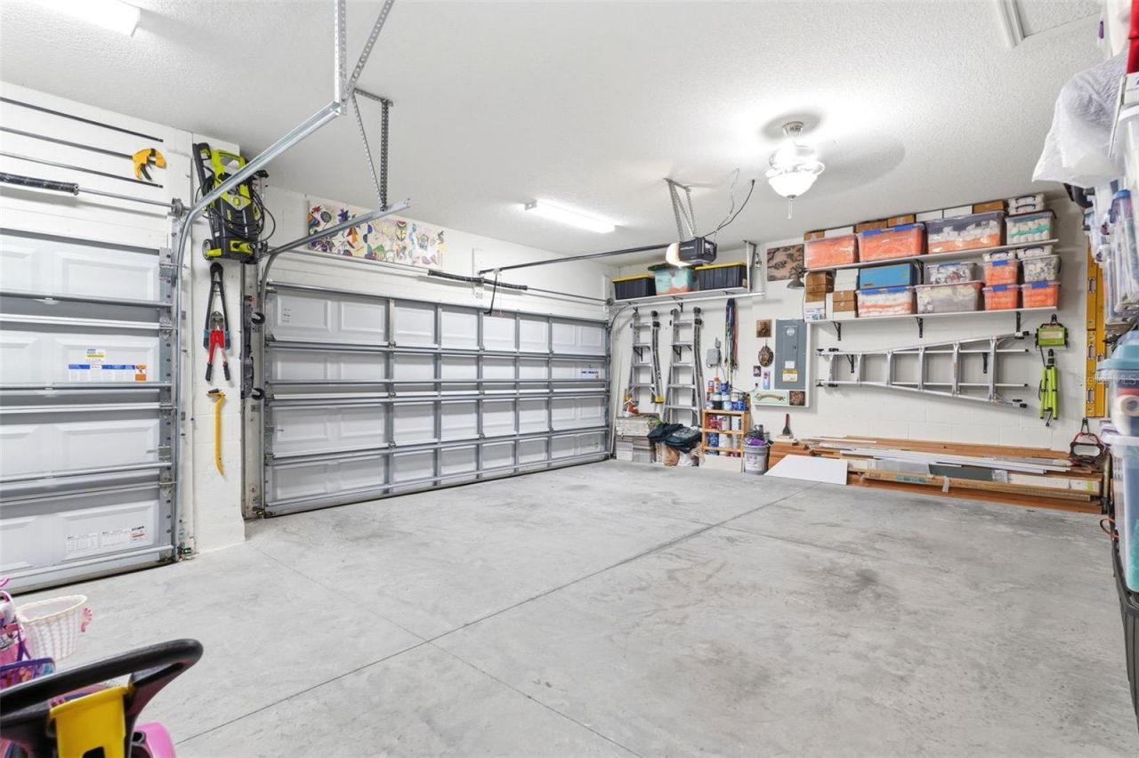 3787 Autumn Amber Drive, Spring Hill, FL 34609 Photo