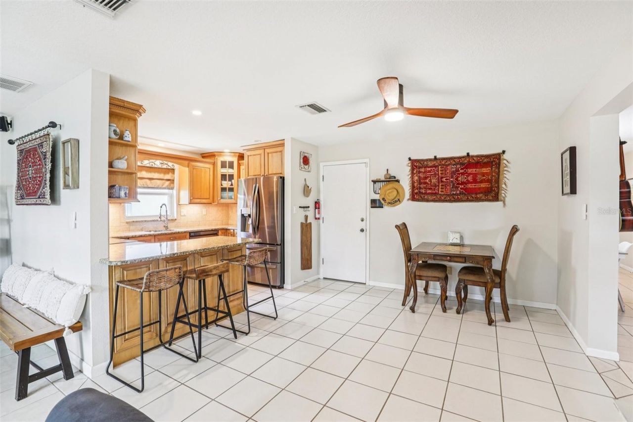 8083 Bayhaven Drive, Seminole, FL 33776 Photo