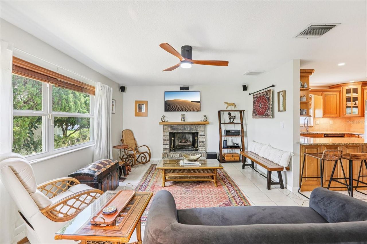 8083 Bayhaven Drive, Seminole, FL 33776 Photo