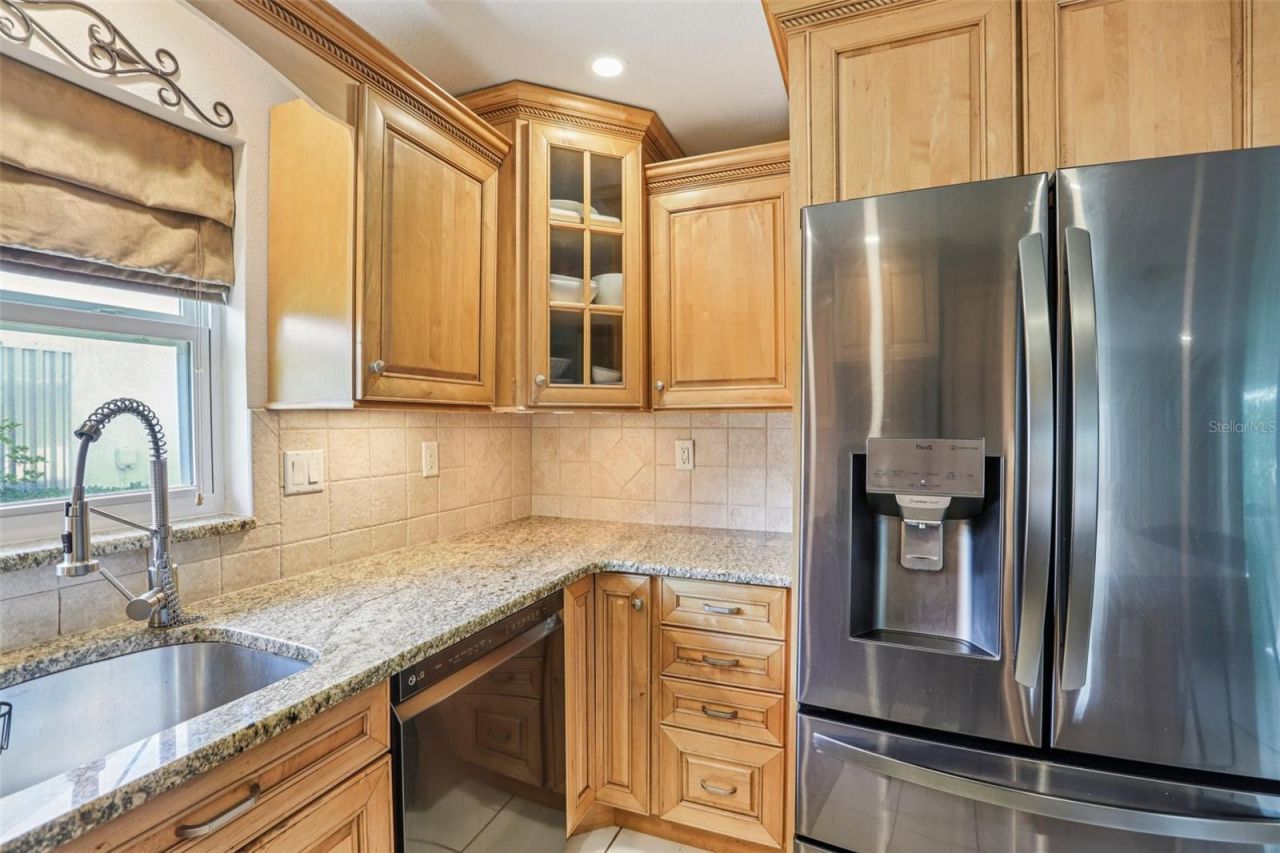8083 Bayhaven Drive, Seminole, FL 33776 Photo