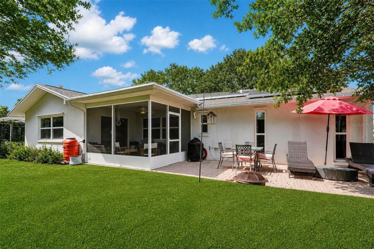 8083 Bayhaven Drive, Seminole, FL 33776 Photo