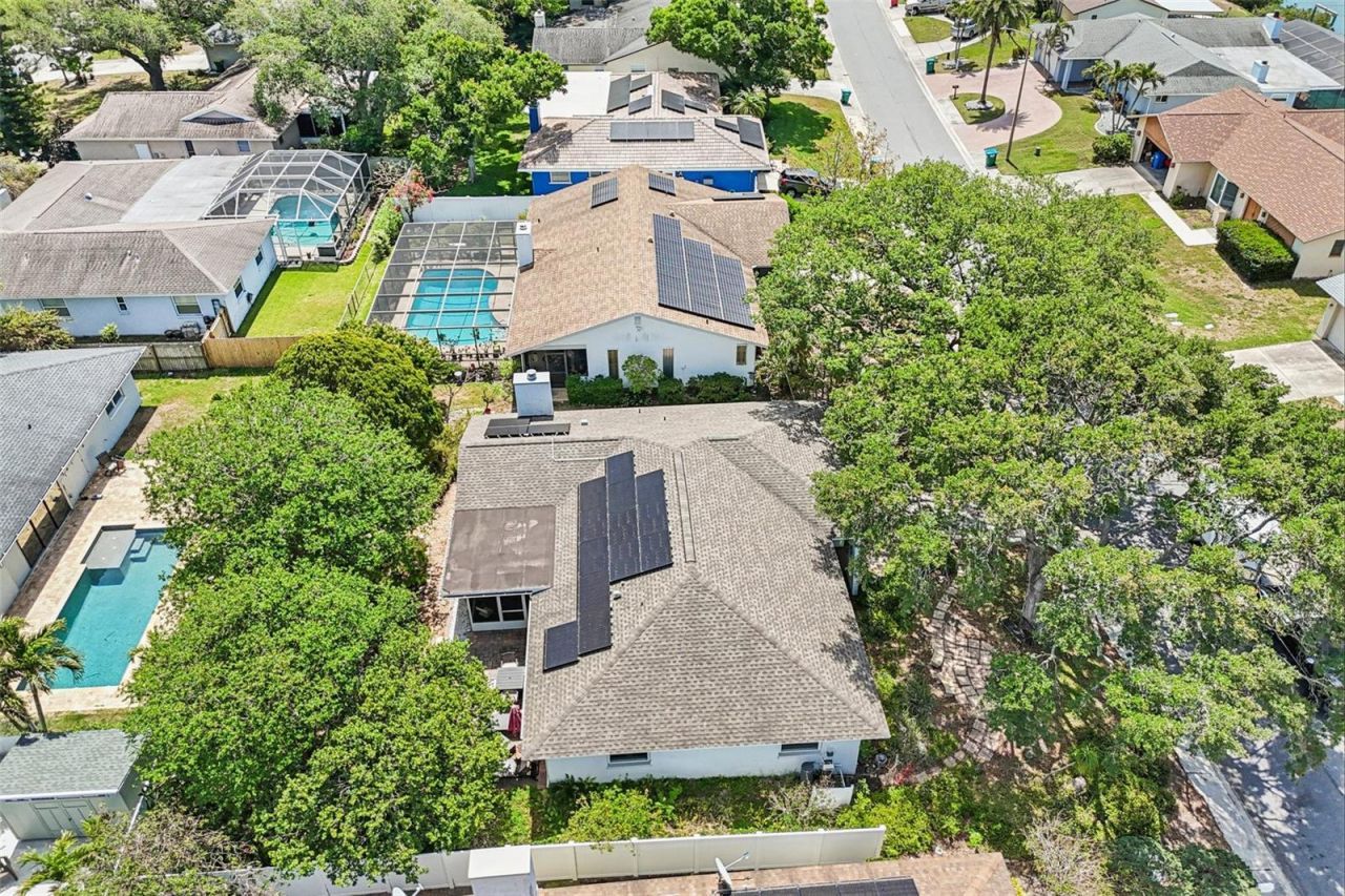 8083 Bayhaven Drive, Seminole, FL 33776 Photo