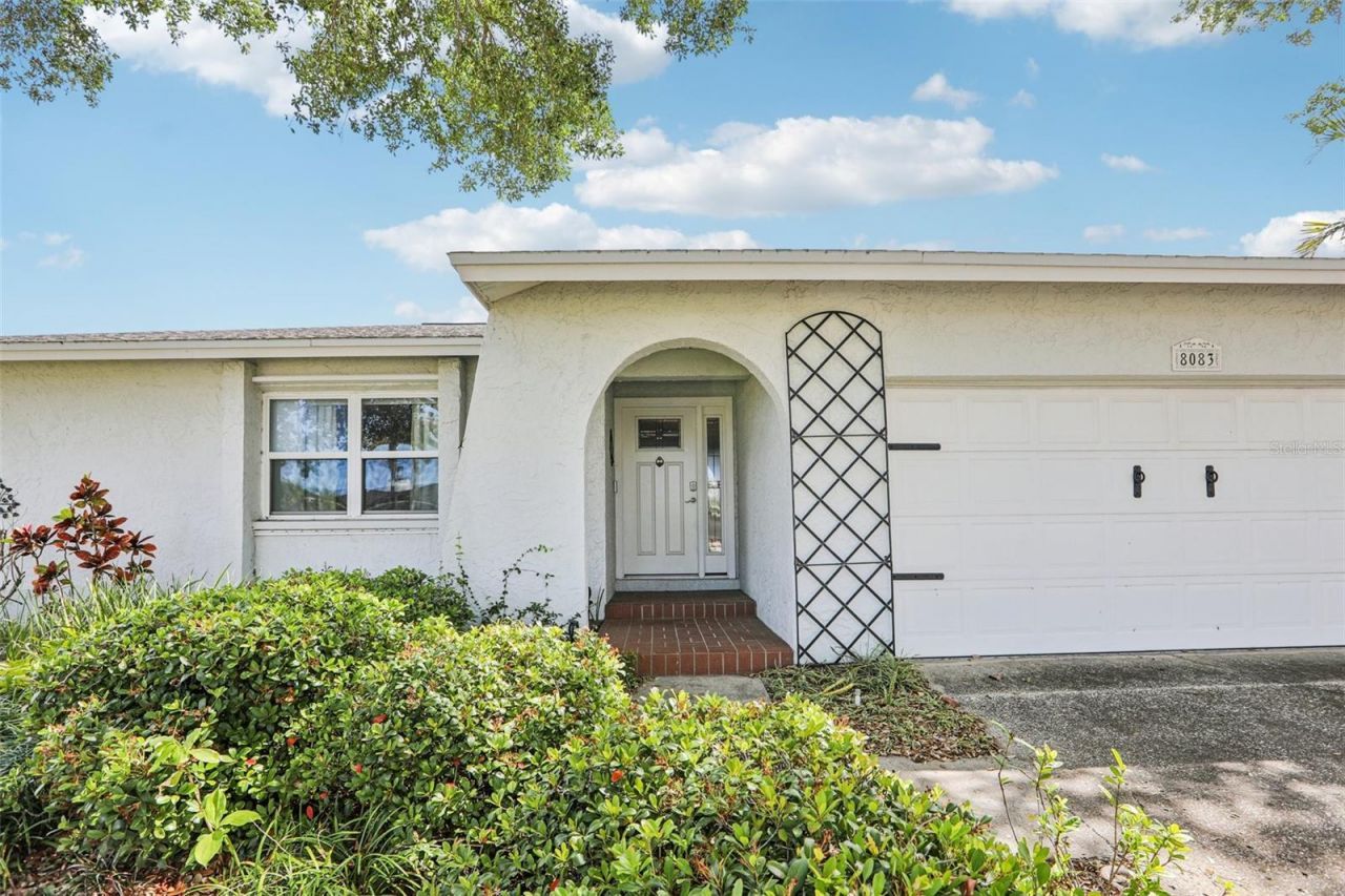 8083 Bayhaven Drive, Seminole, FL 33776 Photo