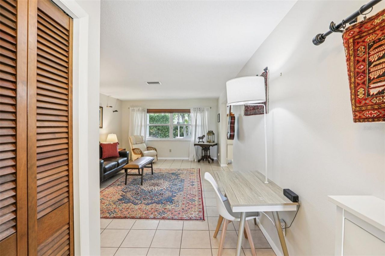 8083 Bayhaven Drive, Seminole, FL 33776 Photo