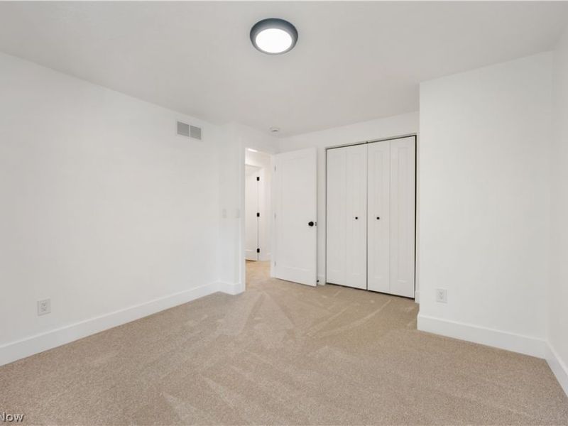 20121 Driftwood Court, Strongsville, OH 44149 Photo 34