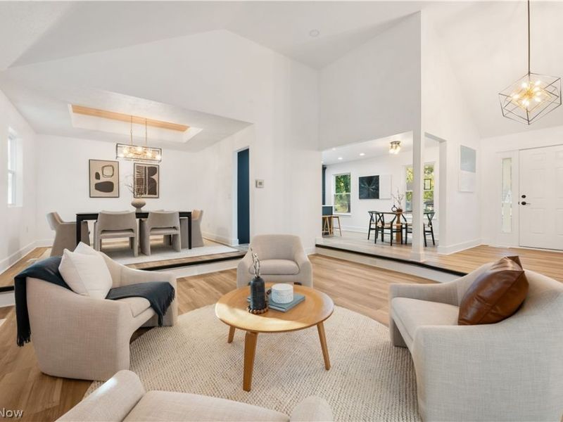 20121 Driftwood Court, Strongsville, OH 44149 Photo 5