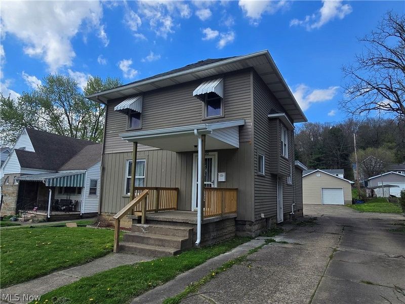 1720 Chestnut Street, Coshocton, OH 43812 Photo 2