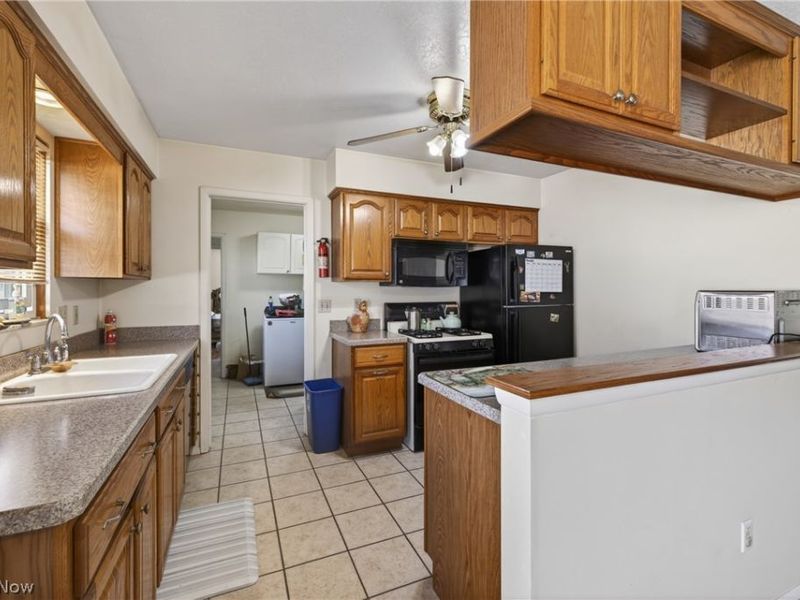 5709 Davis Drive, Mentor, OH 44060 Photo 12