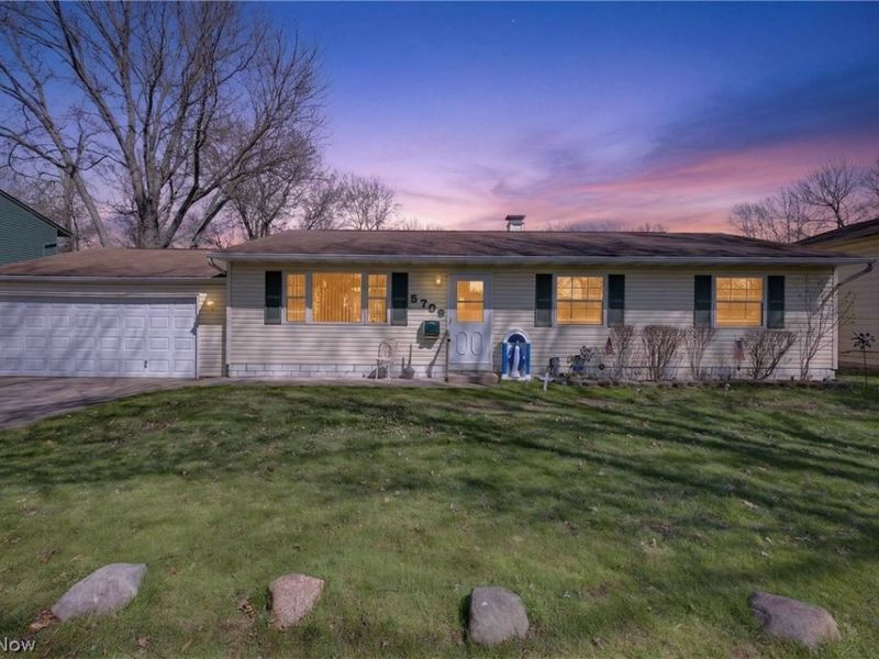 5709 Davis Drive, Mentor, OH 44060 Photo 4