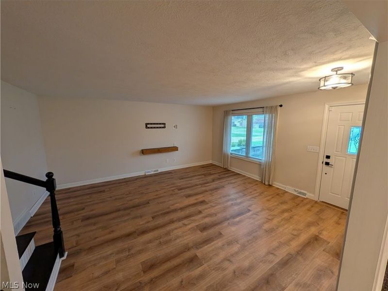 8645 Courtland Drive, Strongsville, OH 44149 Photo 10