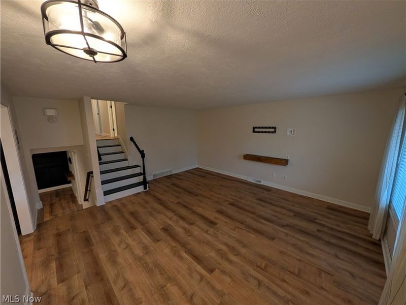 8645 Courtland Drive, Strongsville, OH 44149 Photo 2