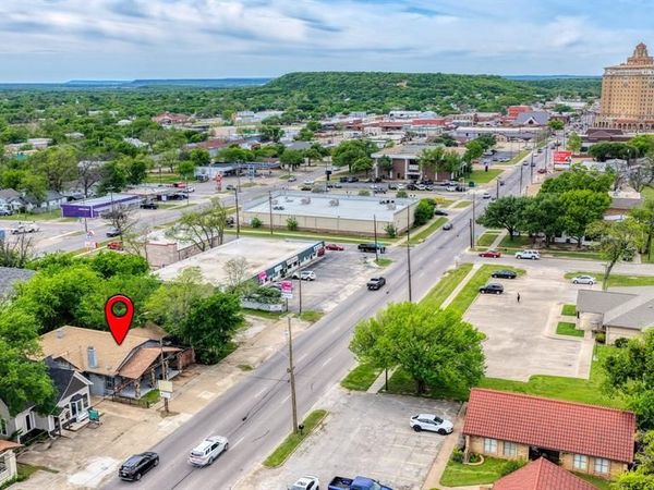 900 E Hubbard Street, Mineral Wells, TX 76067