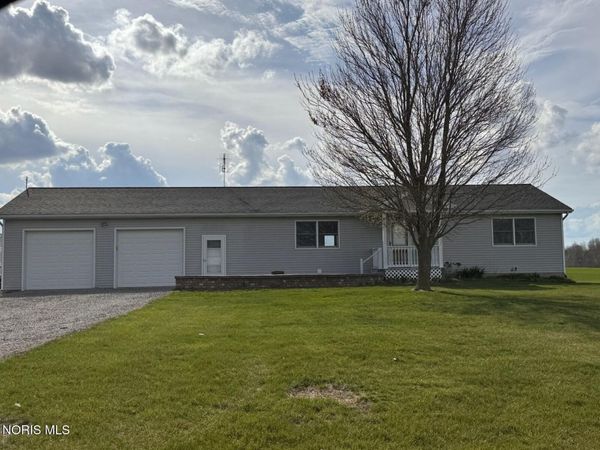 11017 County Road 22, West Unity, OH 43570