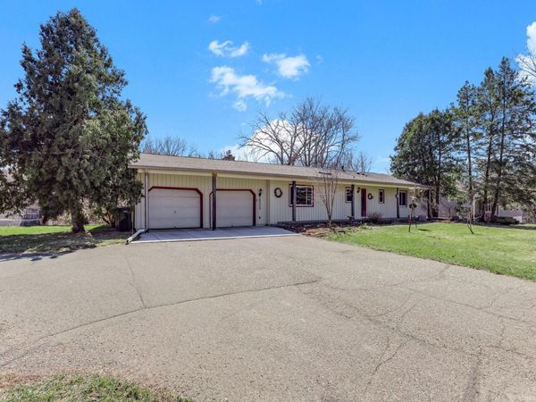 18335 County  Road 24, Plymouth, MN 55447