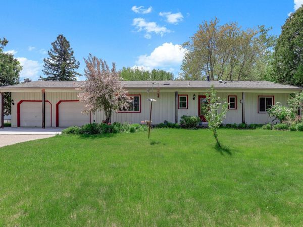 18335 County  Road 24, Plymouth, MN 55447