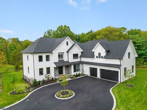 9 Brookside Dr, Warren, NJ 07059