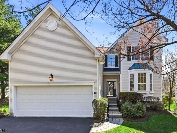 90 Glen Rock Rd, Cedar Grove, NJ 07009