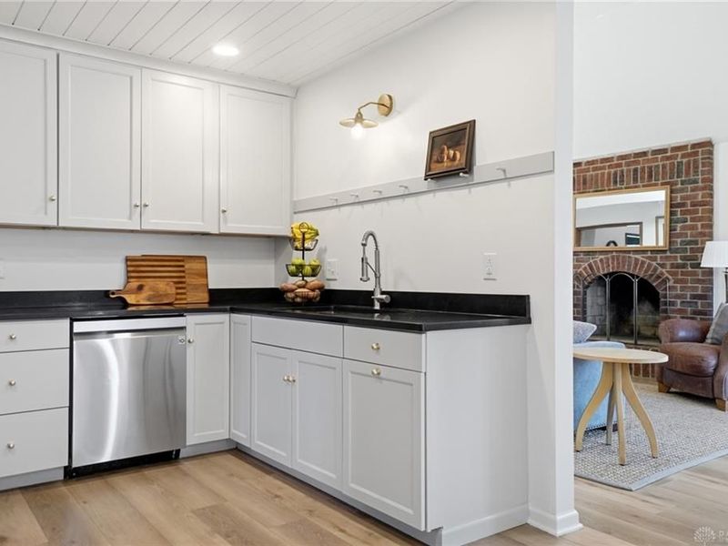 2734 Cricket Woods Drive, Butler Township, OH 45414 Photo 20