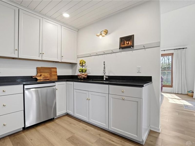 2734 Cricket Woods Drive, Butler Township, OH 45414 Photo 21