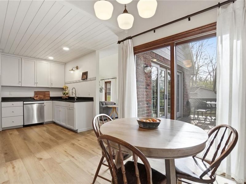 2734 Cricket Woods Drive, Butler Township, OH 45414 Photo 28