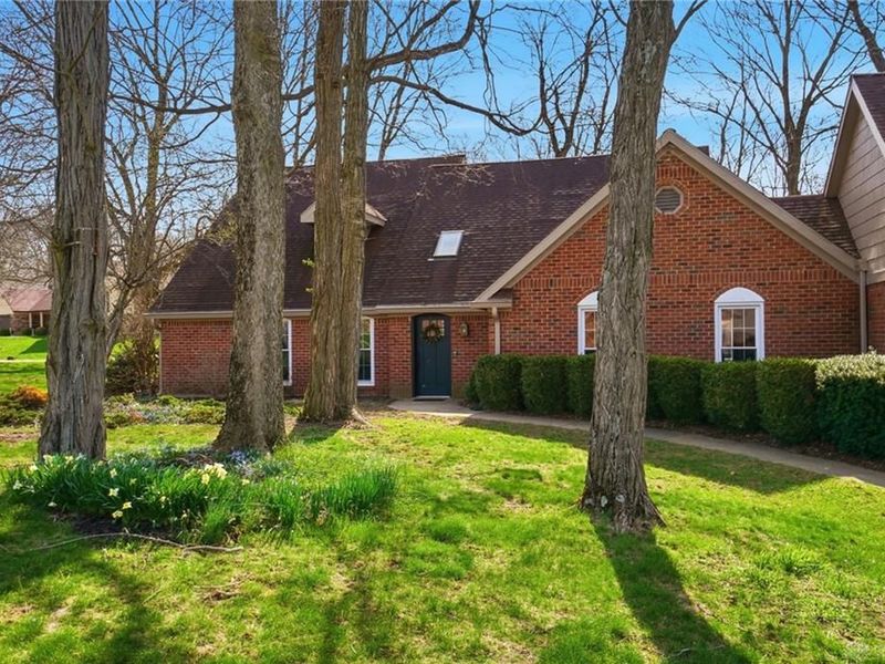 2734 Cricket Woods Drive, Butler Township, OH 45414 Photo 4