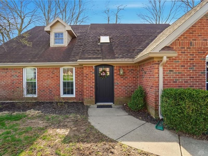 2734 Cricket Woods Drive, Butler Township, OH 45414 Photo 7