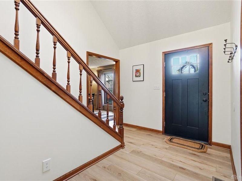 2734 Cricket Woods Drive, Butler Township, OH 45414 Photo 9