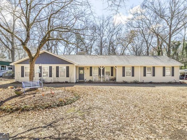 102 Smoke Rise Drive, Warner Robins, GA 31088