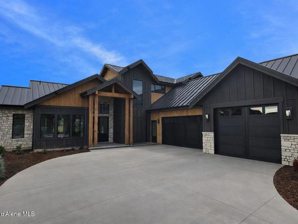 16767 S Citrine Dr, Coeur d'Alene, ID 83814