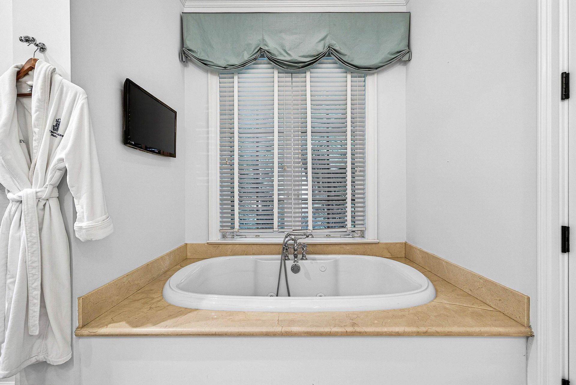 3030 N Ocean Boulevard, Gulf Stream, FL 33483 Photo