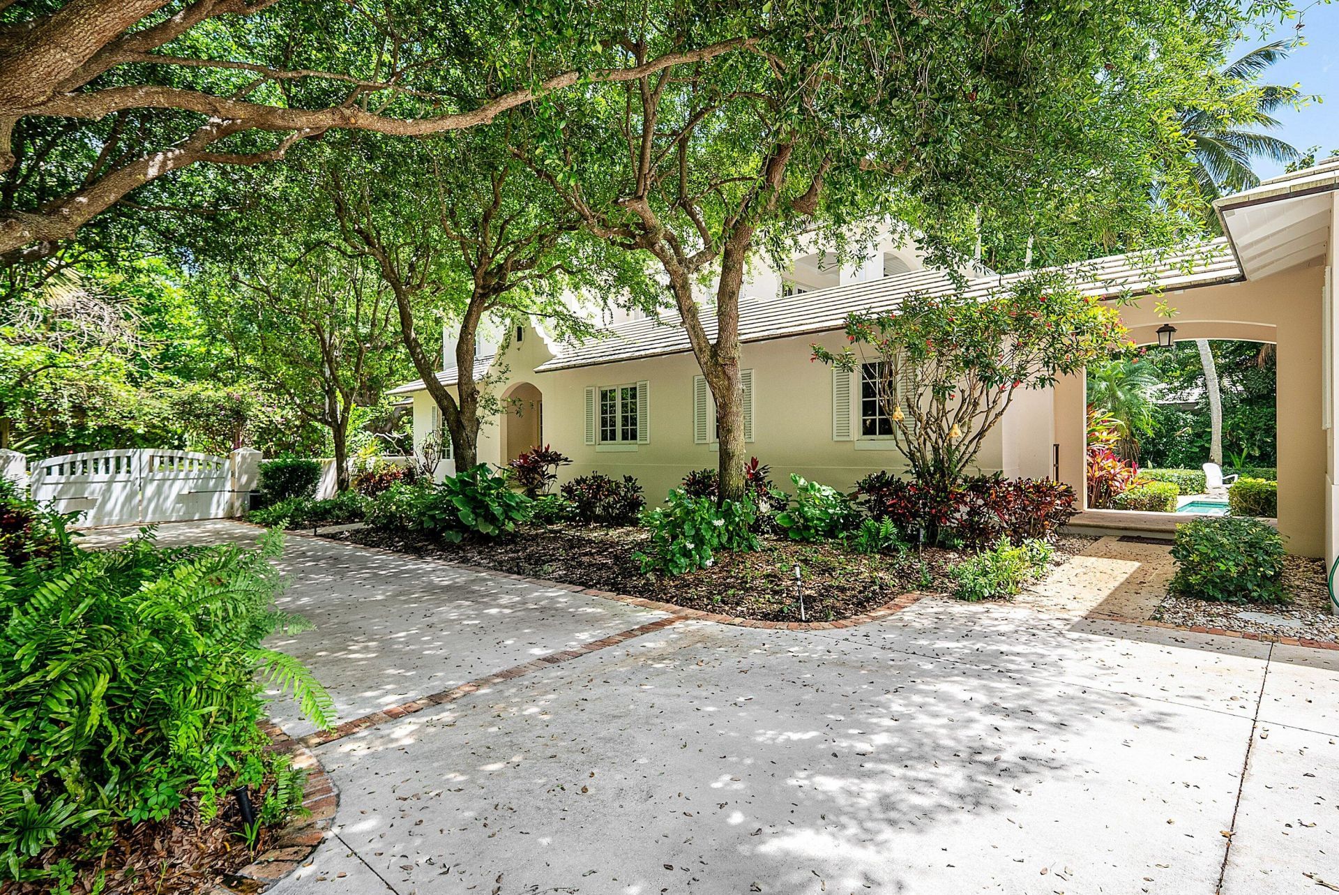 3030 N Ocean Boulevard, Gulf Stream, FL 33483 Photo