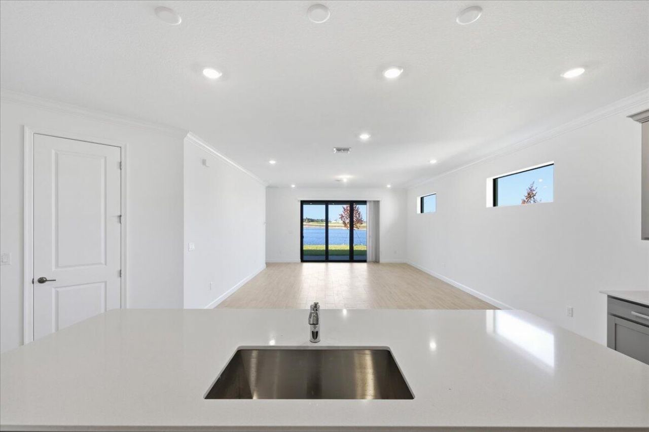 6923 NW Kestrel Lane, Port Saint Lucie, FL 34987 Photo