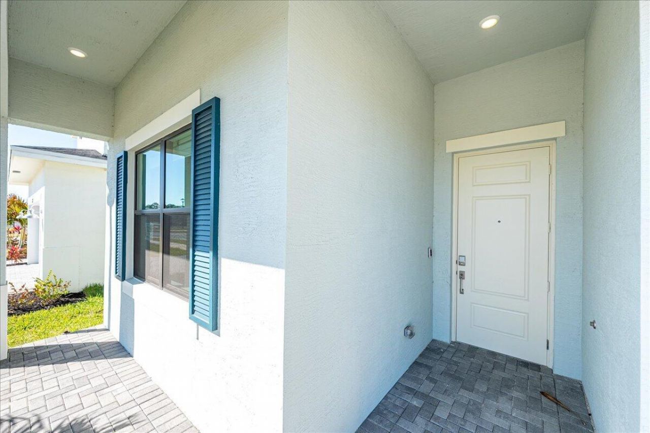 6923 NW Kestrel Lane, Port Saint Lucie, FL 34987 Photo