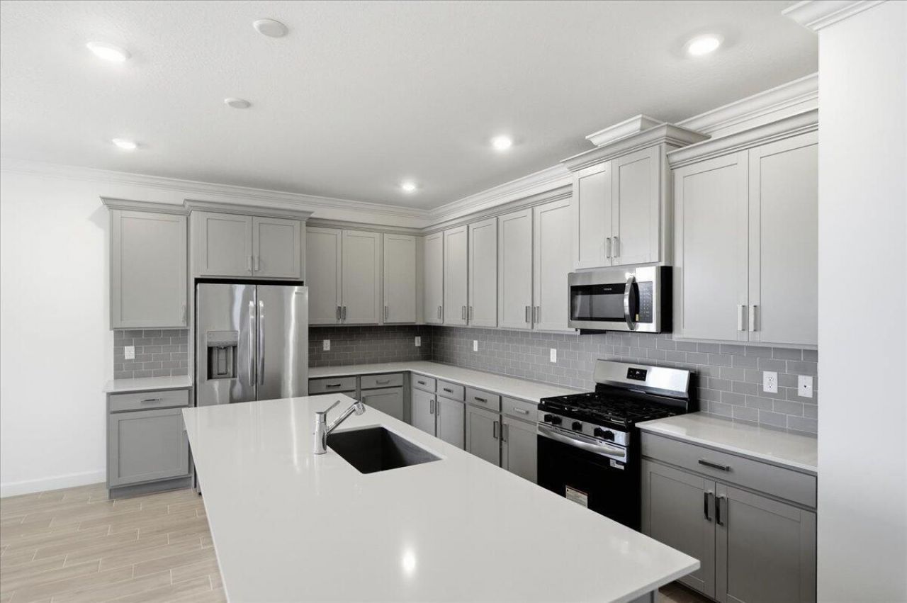 6923 NW Kestrel Lane, Port Saint Lucie, FL 34987 Photo