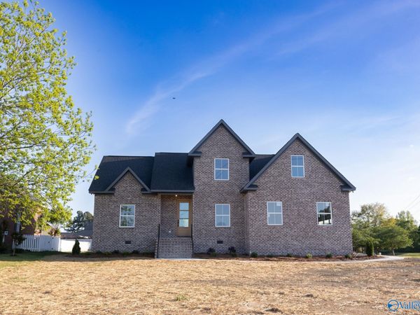 600 Placid Lane, Albertville, AL 35950